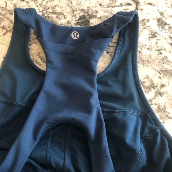 Lululemon Women’s Racerback Tank Top Back Cut Out Built in Bra Size XS - Picture 5 of 12